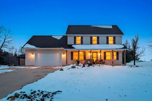 $440,000 | 2216 North 2929th Road, Marseilles, IL 61341