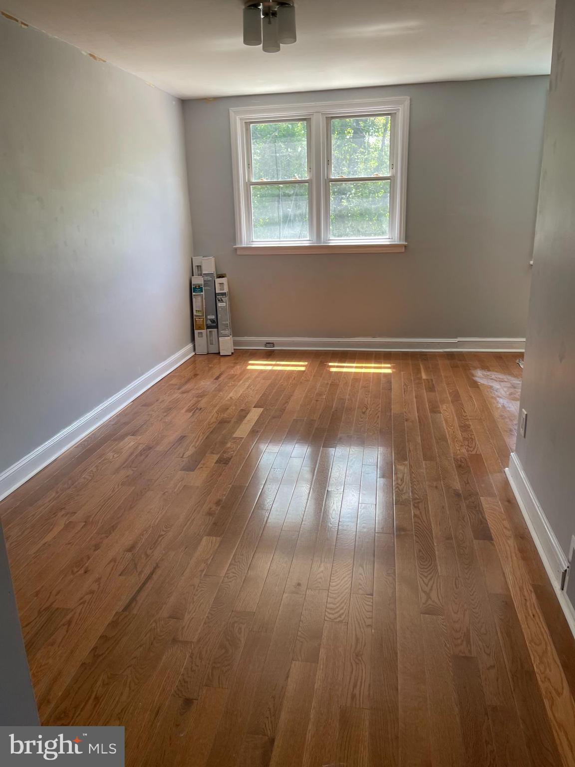 27 East Lynbrook Road Darby, PA 19023 - Photo 4 of 10 Gallery Image 4