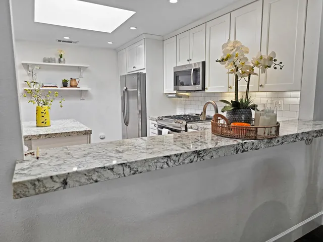 $619,000 | 38858 Lobelia Circle, Palm Desert, CA 92211