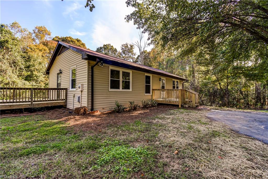 9035 Styers Ferry Road Clemmons, NC 27012 - Photo 3 of 39