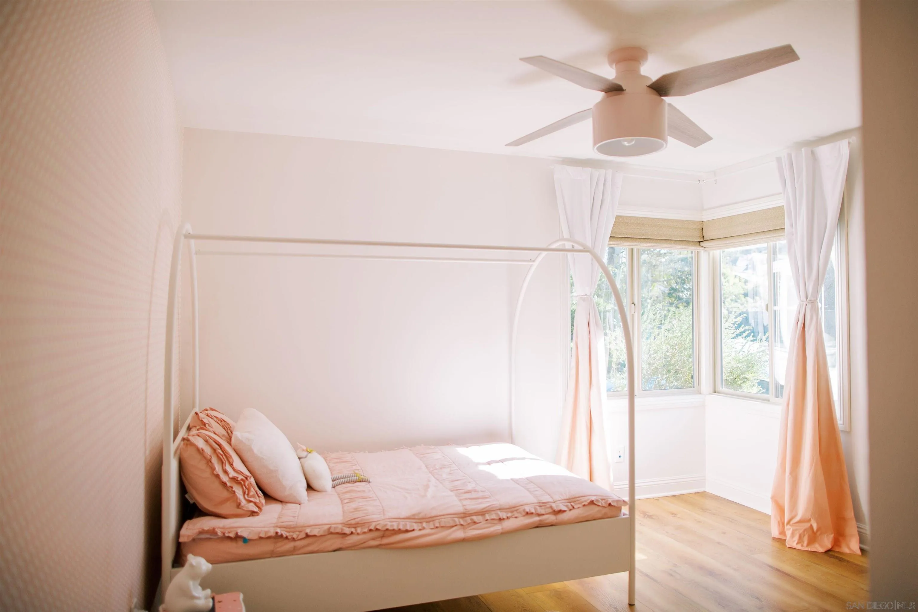 16163 Del Norte Poway, CA 92064 - Photo 17 of 41 a room with a bed and a window