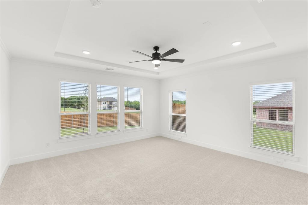 413 Tower Street DeSoto, TX 75115 - Photo 18 of 30 a view of an empty room with a window