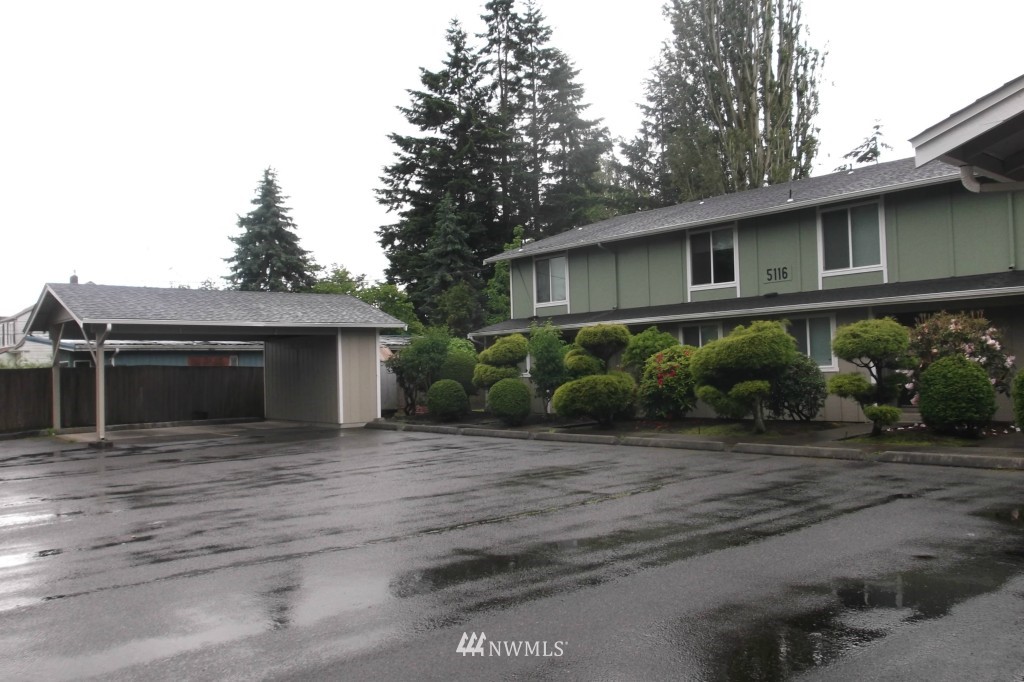 5116 Parker Road East Sumner, WA 98390 - Photo 2 of 8 a view of a house with a outdoor space
