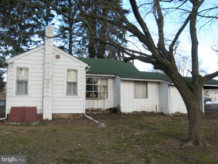 4152 Township Line Road Newtown, PA 18940 - Photo 3 of 18 Exterior Back