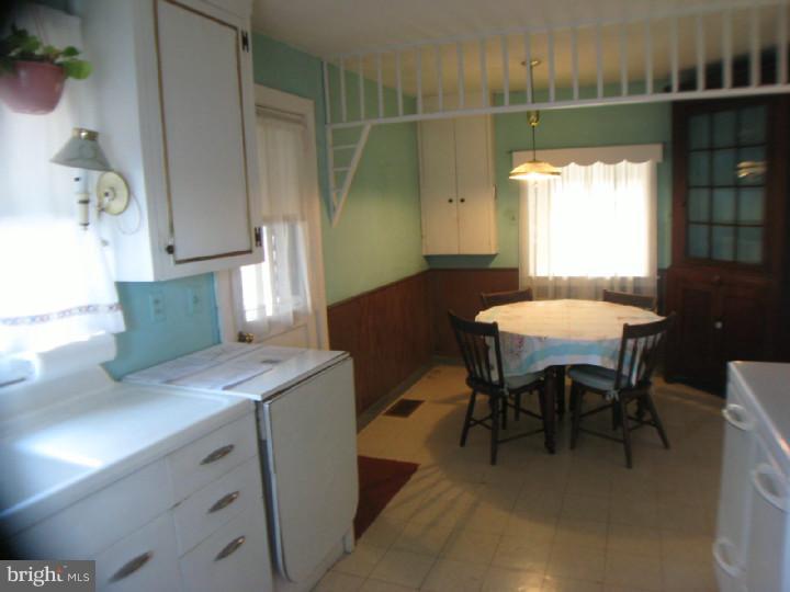 4152 Township Line Road Newtown, PA 18940 - Photo 9 of 18 Kitchen