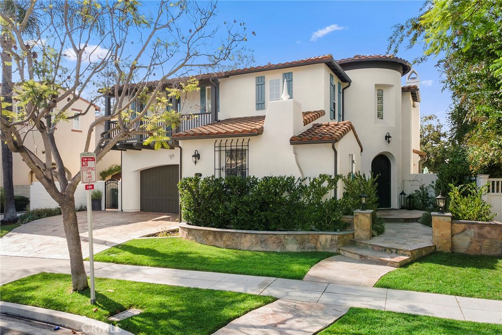 16 Kempton Lane Ladera Ranch, CA 92694 - Photo 2 of 60 Front View. Property located on a cul-de-sac.