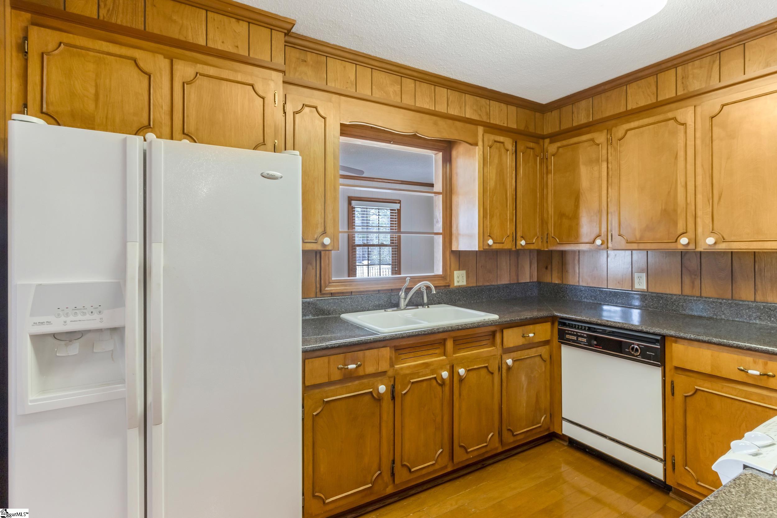2396 Abner Creek Road Duncan, SC 29651 - Photo 14 of 50