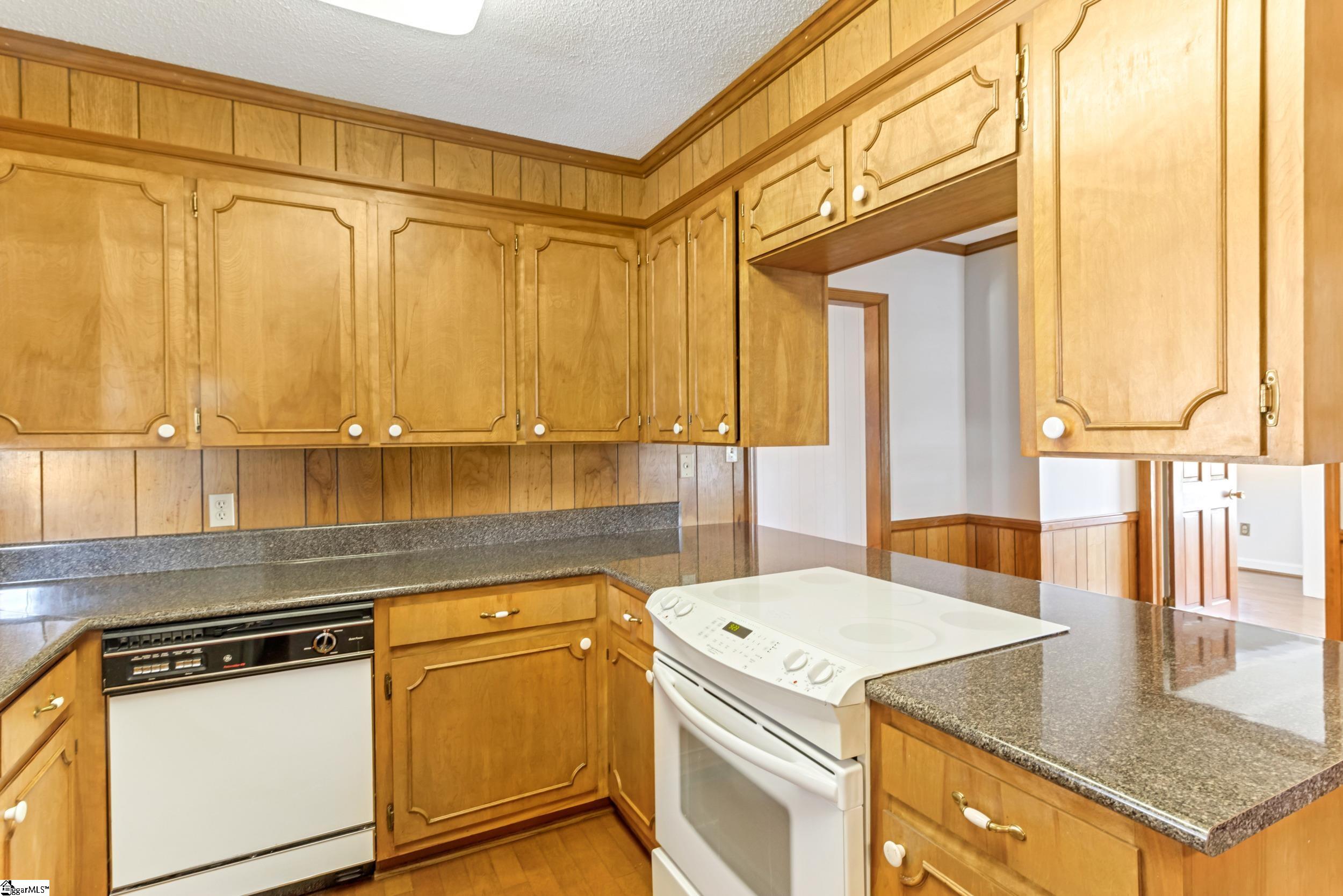 2396 Abner Creek Road Duncan, SC 29651 - Photo 15 of 50
