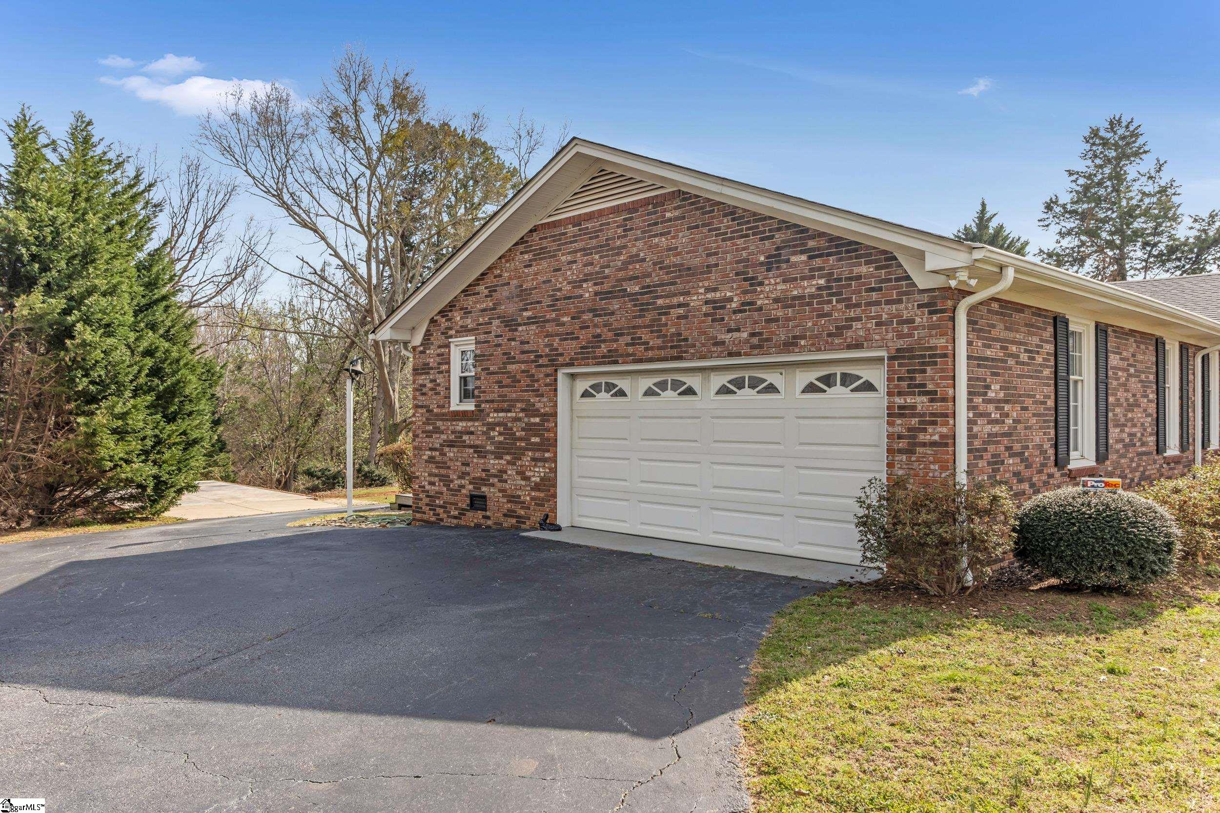2396 Abner Creek Road Duncan, SC 29651 - Photo 46 of 50
