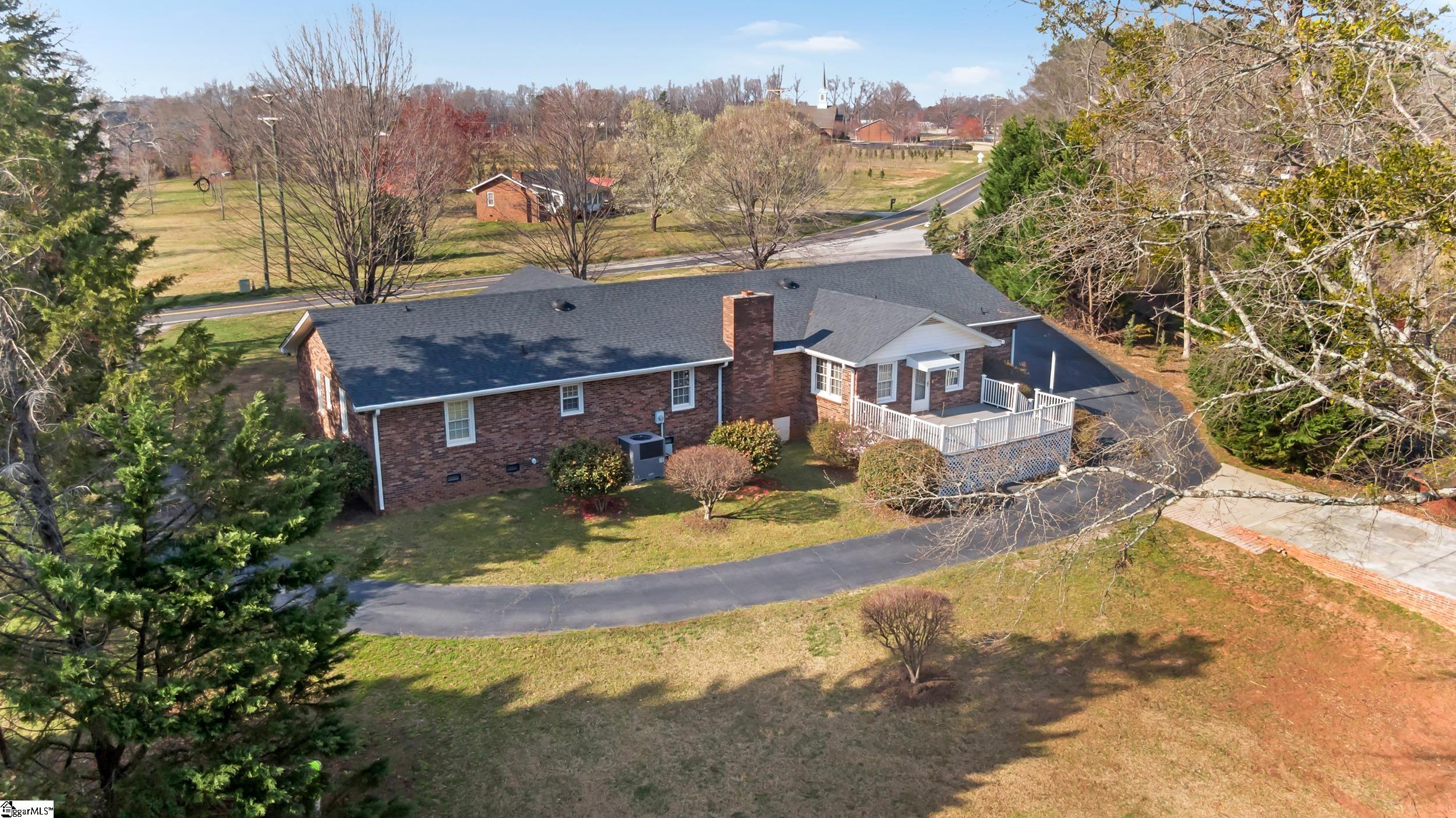 2396 Abner Creek Road Duncan, SC 29651 - Photo 7 of 50