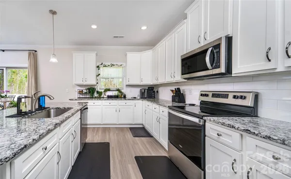 $410,000 | 132 Tradesmen Trail, Troutman, NC 28166