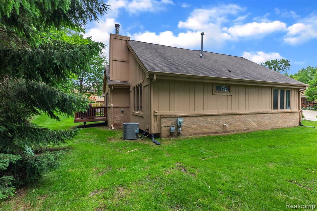 21745 River Ridge Trail, Unit 129 Farmington Hills, MI 48335 - Photo 31 of 34