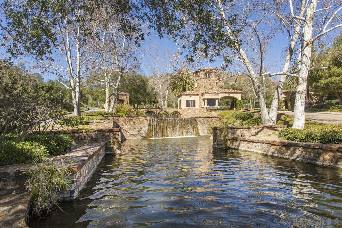 M-6 Via Rancho Cielo Rancho Santa Fe, CA 92067 - Photo 7 of 25 Gallery Image 7