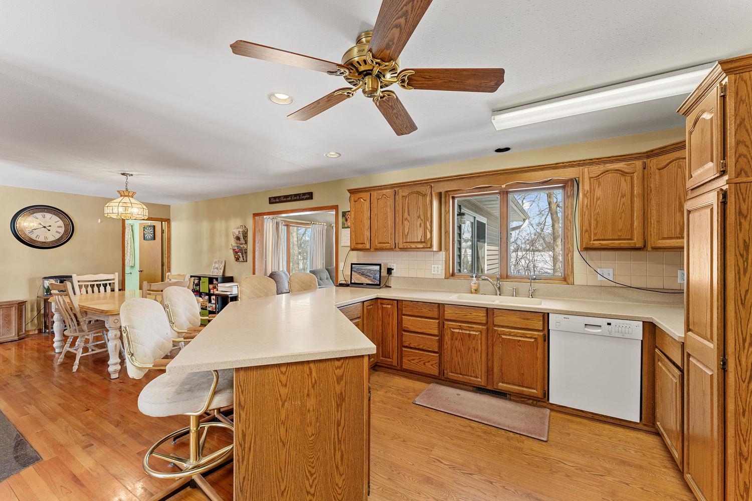 N1640 County Road U Markesan, WI 53946 - Photo 12 of 53