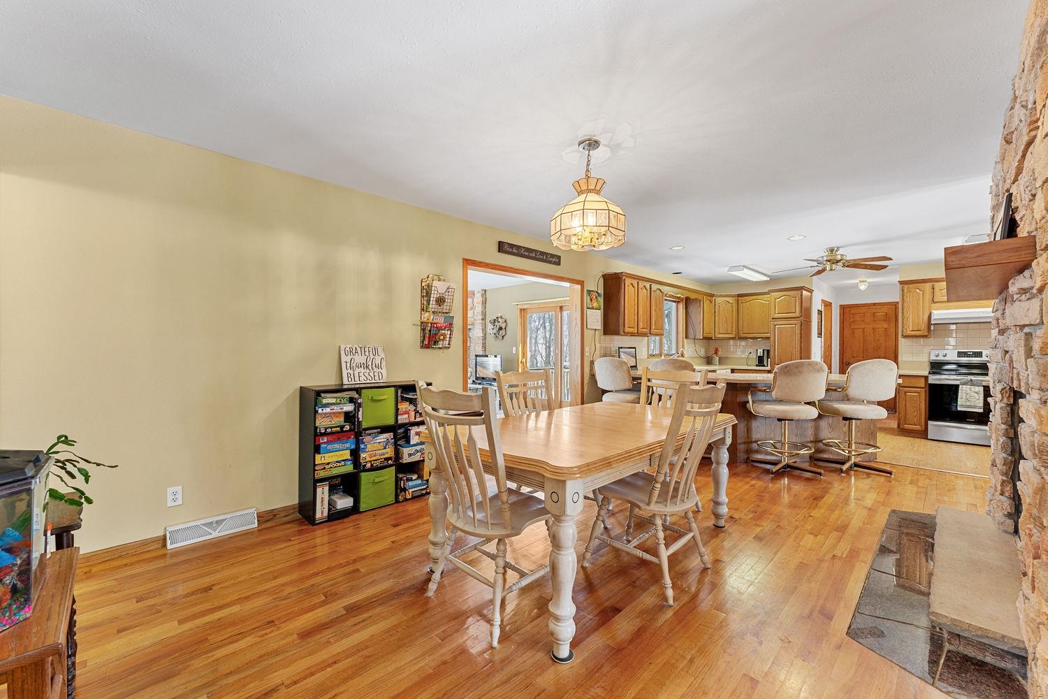 N1640 County Road U Markesan, WI 53946 - Photo 8 of 53