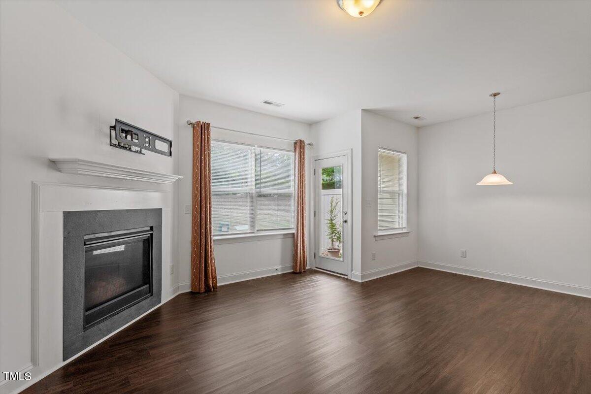 140 Token House Road Durham, NC 27703 - Photo 10 of 31 Living Room with Natural Light