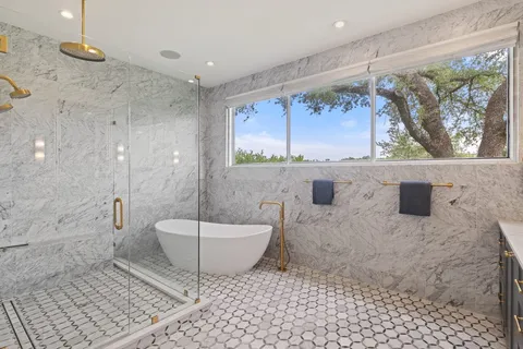 $3,900,000 | 28 Club Estates Parkway, Austin, TX 78738