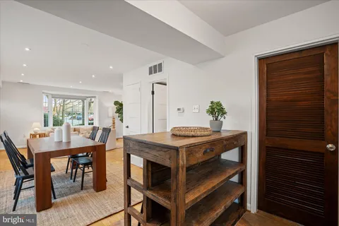 $529,900 | 3827 Ingalls Avenue, Alexandria, VA 22302
