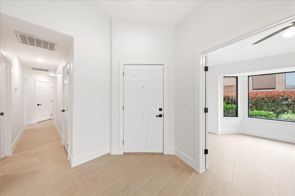 872 West 680 North St. George, UT 84770 - Photo 8 of 48 Entry