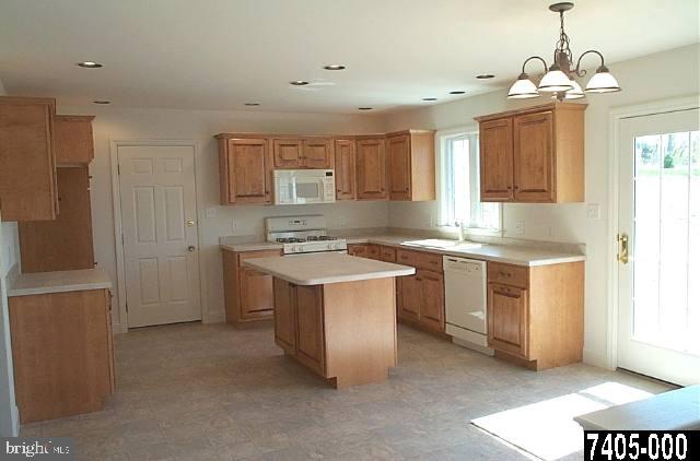 578 Campbell Road York, PA 17402 - Photo 6 of 9 Gallery Image 6