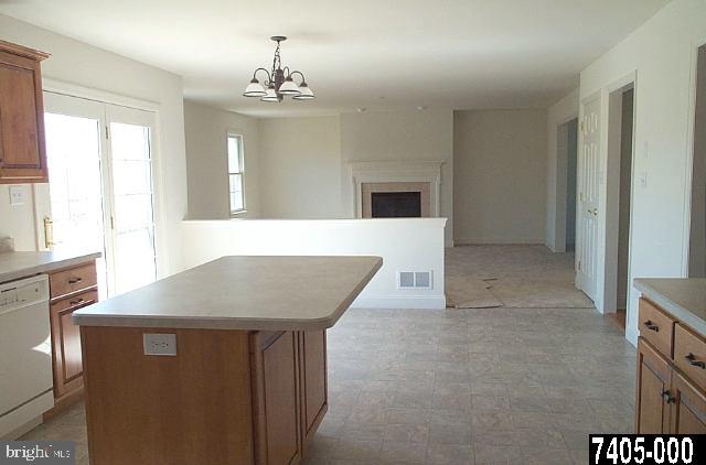 578 Campbell Road York, PA 17402 - Photo 7 of 9 Gallery Image 7