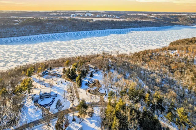 $850,000 | W12496 850th Avenue, River Falls, WI 54022