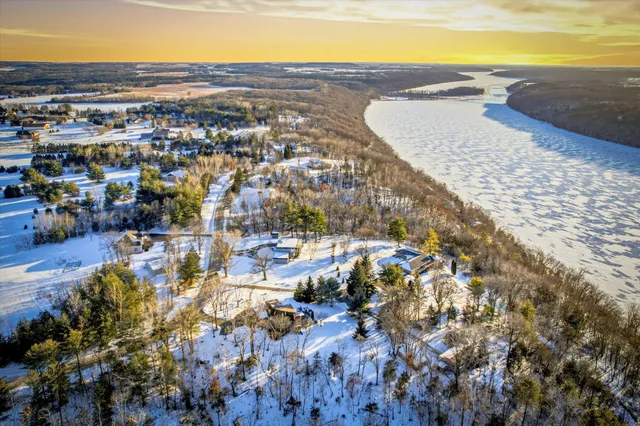 $850,000 | W12496 850th Avenue, River Falls, WI 54022