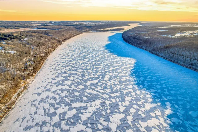 $850,000 | W12496 850th Avenue, River Falls, WI 54022