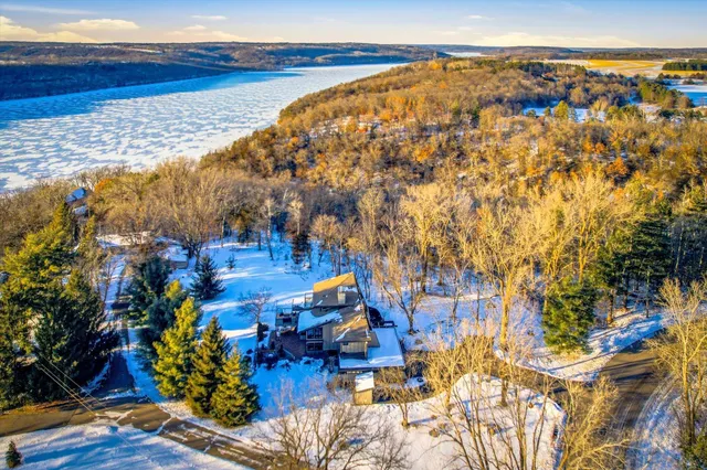 $850,000 | W12496 850th Avenue, River Falls, WI 54022