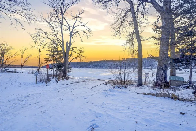 $850,000 | W12496 850th Avenue, River Falls, WI 54022