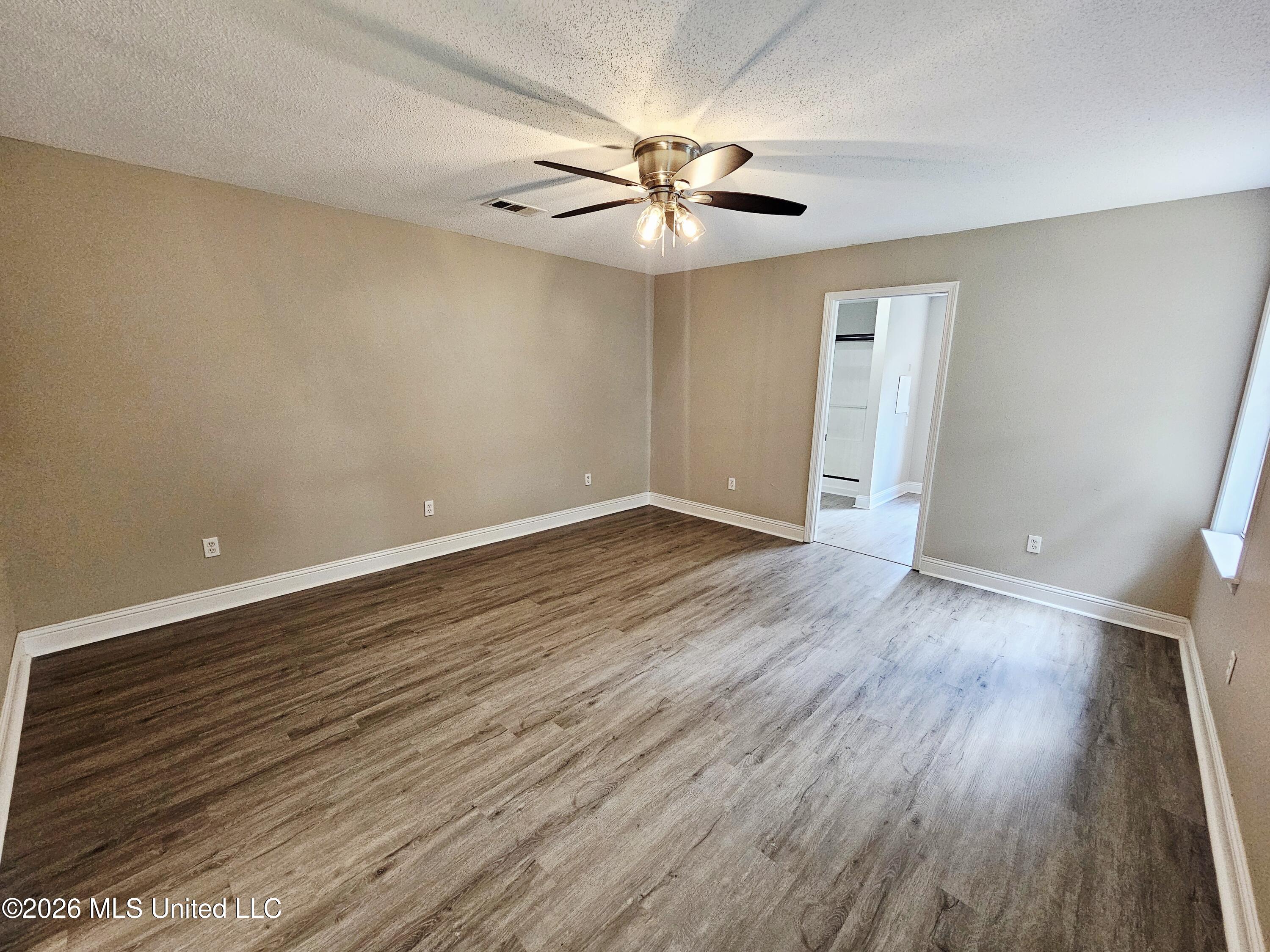 23415 Indian Ridge Road Picayune, MS 39466 - Photo 14 of 35 Primary Suite