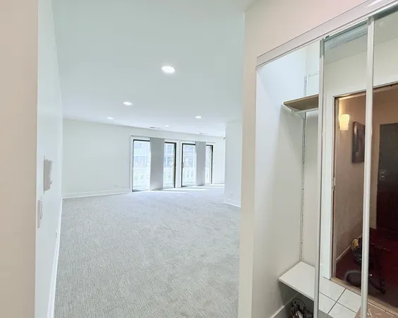 $2,600 | 98 Marble Hill Court, Unit B2, Schaumburg, IL 60193