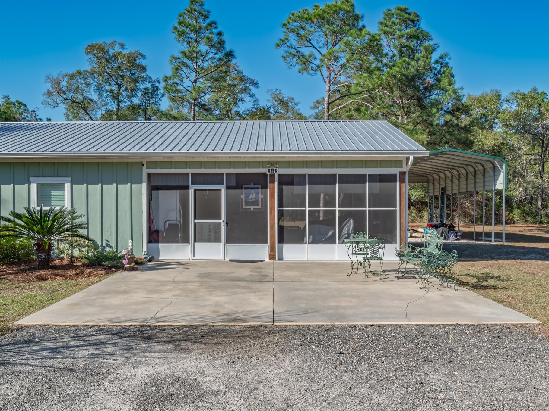 242 Carter Road Crawfordville, FL 32327 - Photo 2 of 18