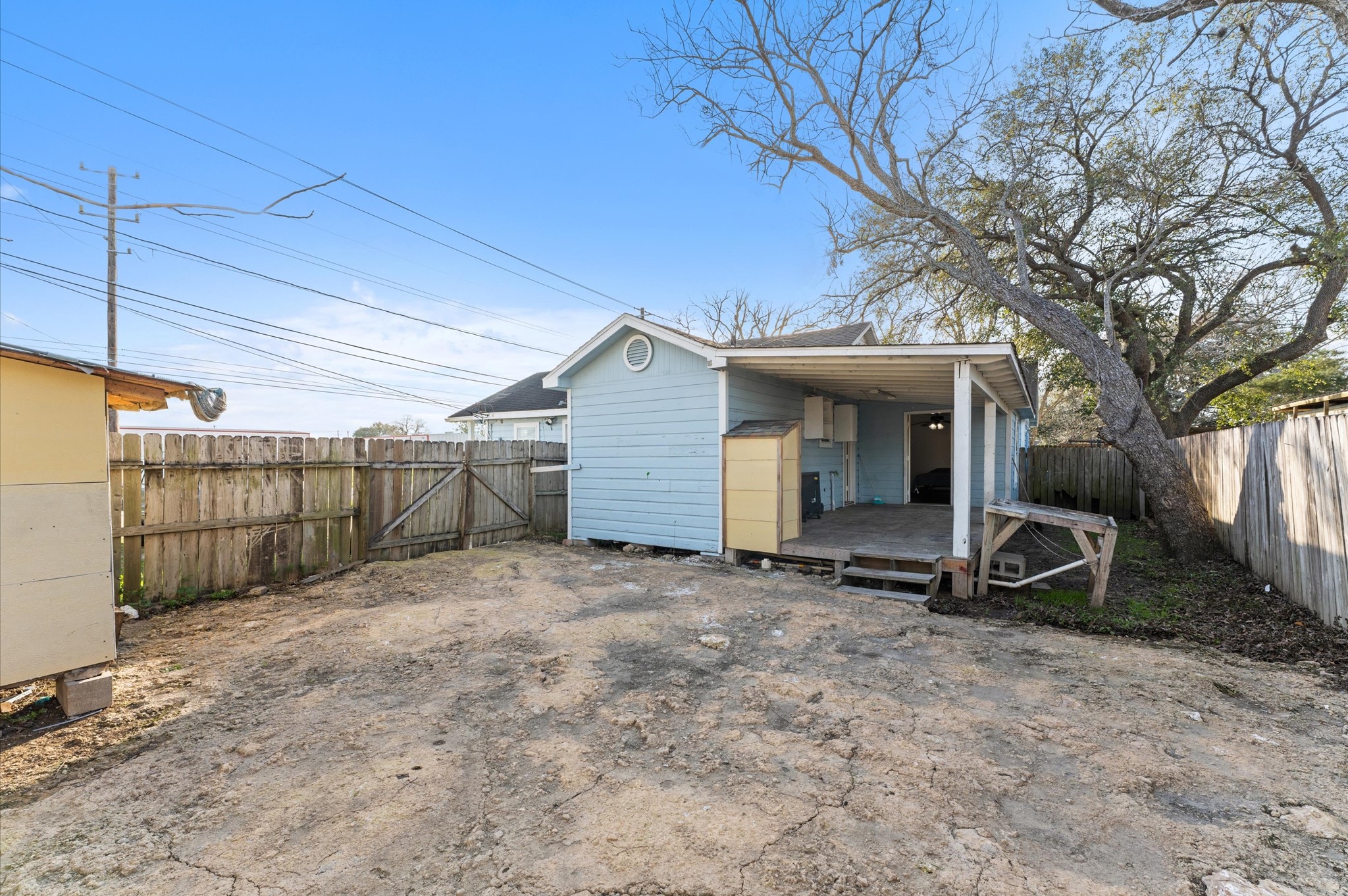 1605 Walnut Avenue Rosenberg, TX 77471 - Photo 21 of 29 a view of a backyard