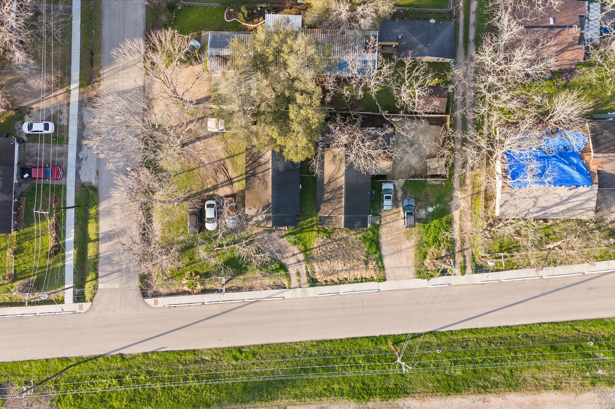 1605 Walnut Avenue Rosenberg, TX 77471 - Photo 27 of 29 a front view of a house with garden