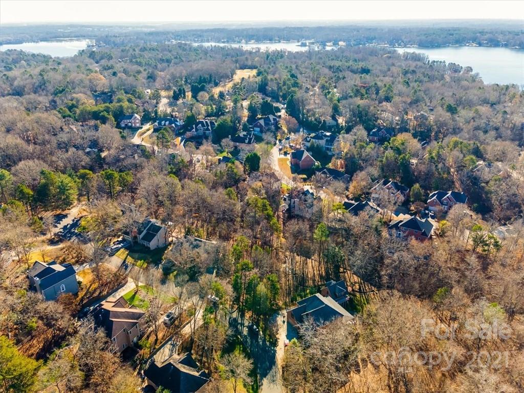 7059 Mariners Court, Unit 59 Tega Cay, SC 29708 - Photo 8 of 10 Gallery Image 8