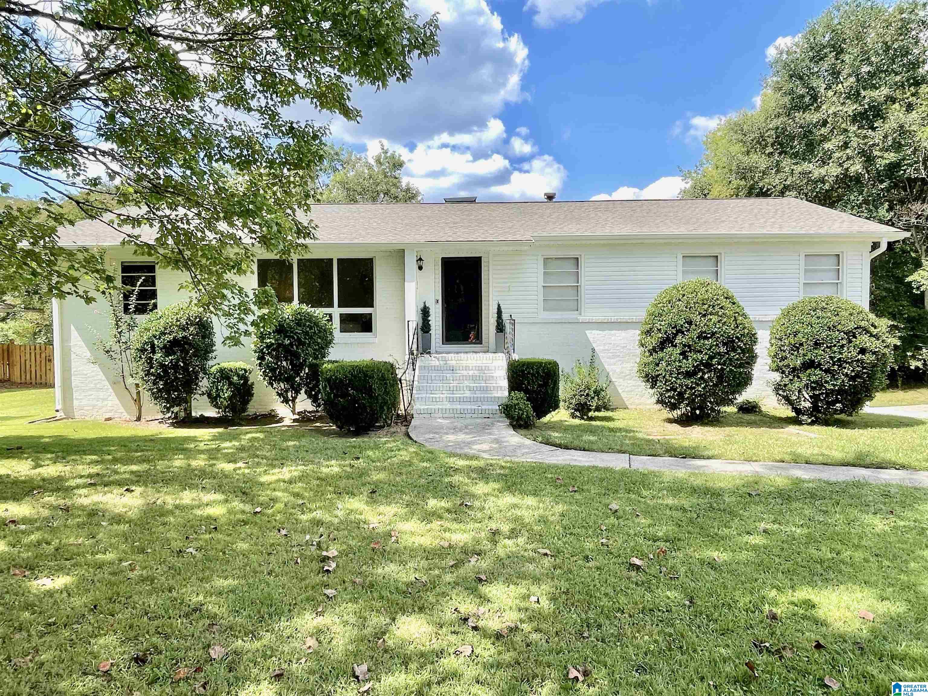 2710 Altadena Lake Road Birmingham, AL 35243 - Photo 2 of 50 Gallery Image 2