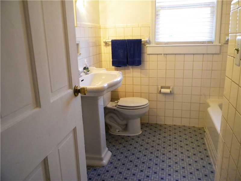 3113 East 48th Street Indianapolis, IN 46205 - Photo 11 of 17