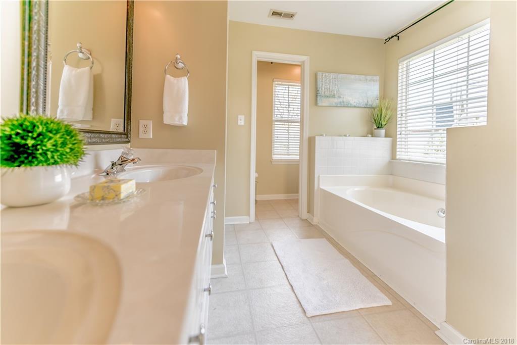 3795 Kennedy Road, Unit L46 Gastonia, NC 28056 - Photo 16 of 27 Gallery Image 16