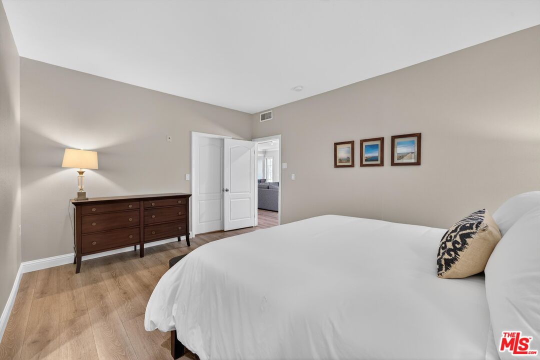 6220 Pacific Avenue, Unit 101 Playa del Rey, CA 90293 - Photo 15 of 38