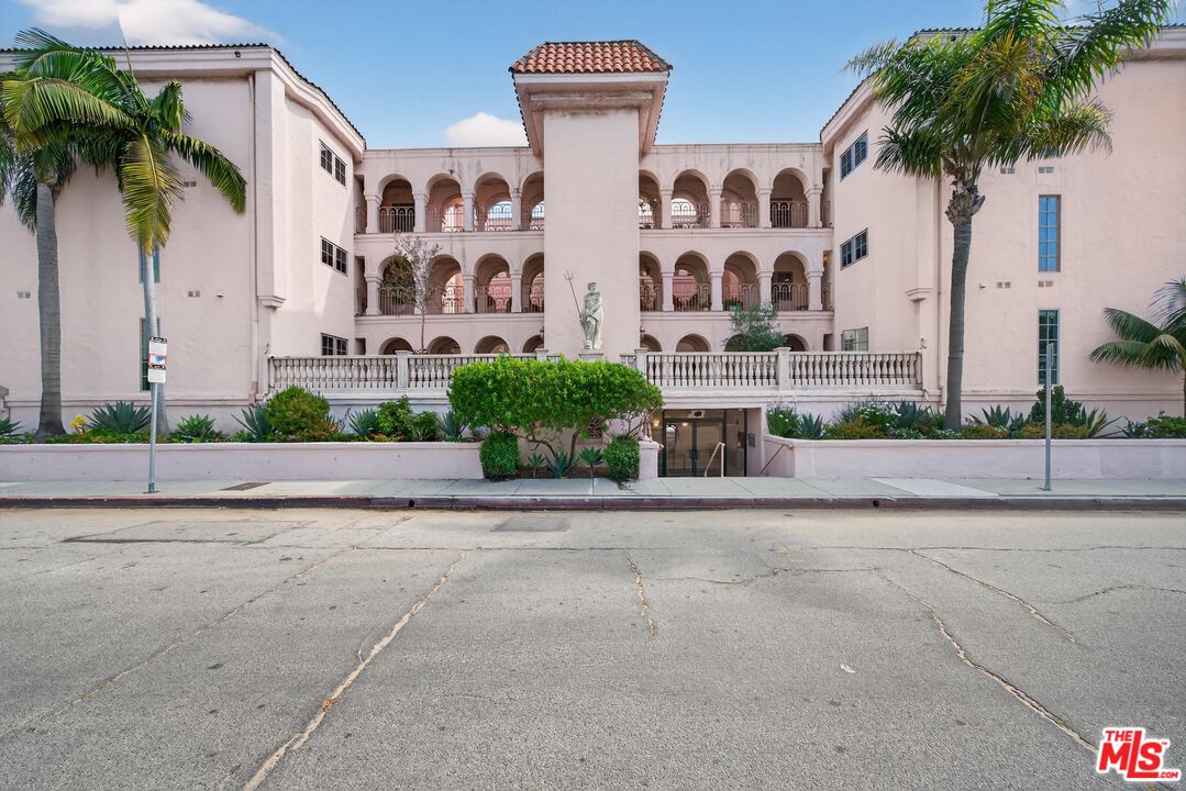 6220 Pacific Avenue, Unit 101 Playa del Rey, CA 90293 - Photo 30 of 38