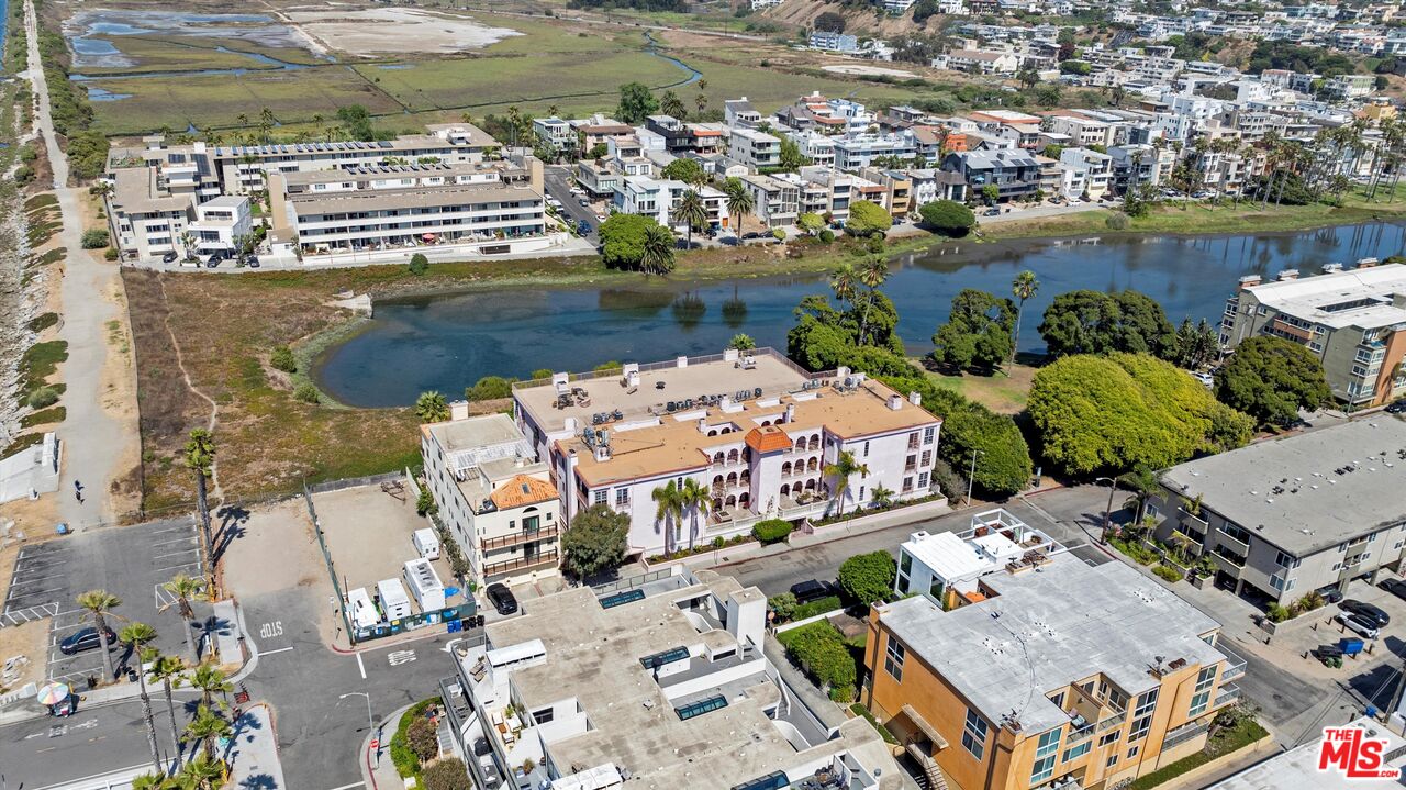 6220 Pacific Avenue, Unit 101 Playa del Rey, CA 90293 - Photo 37 of 38