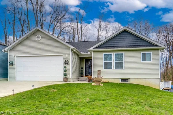 $369,000 | 2904 Pepper Hill Circle, Akron, OH 44312