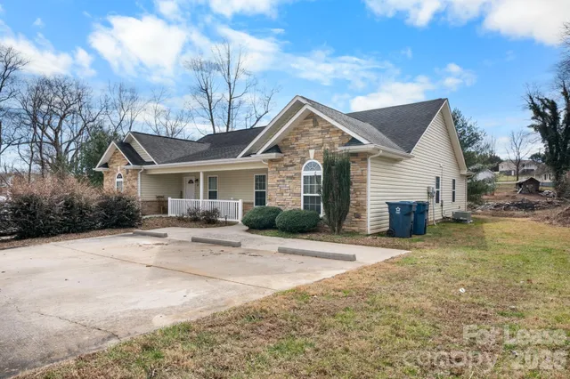 $1,500 | 5 Pine Cone Lane, Granite Falls, NC 28630