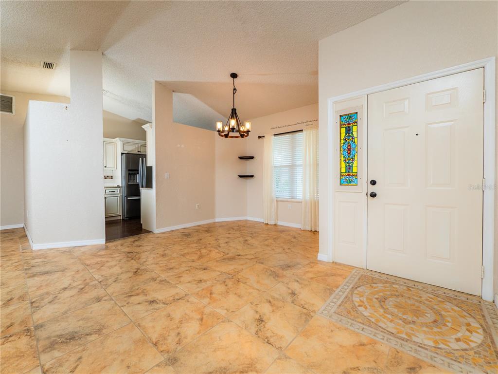 8981 Southwest 116th Place Road Ocala, FL 34481 - Photo 9 of 53 Dining Area