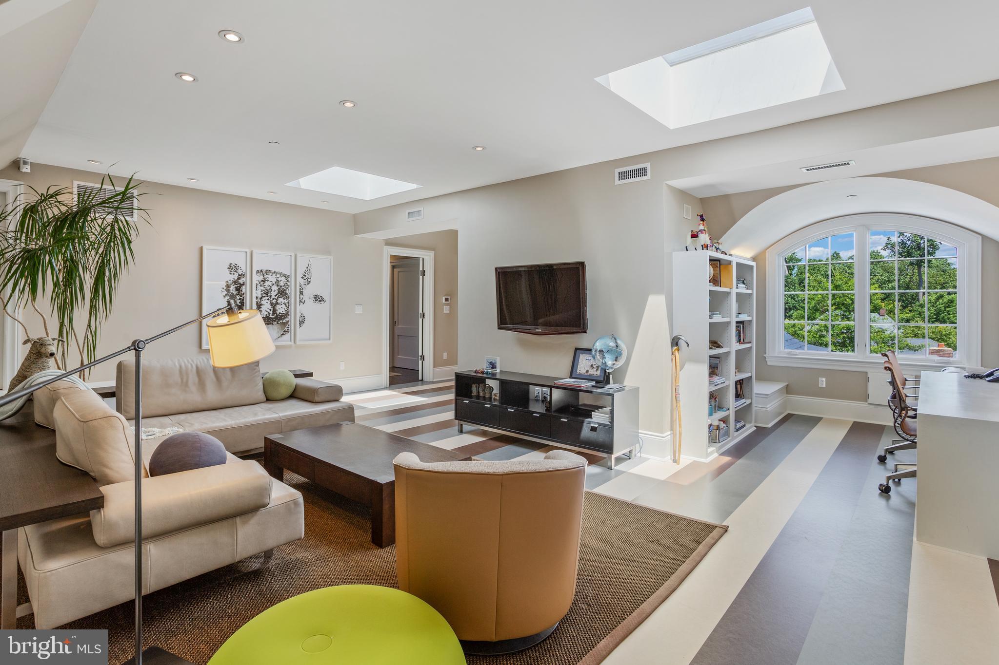 2100 Dunmore Lane Washington, DC 20007 - Photo 22 of 38 Third Level Family Room