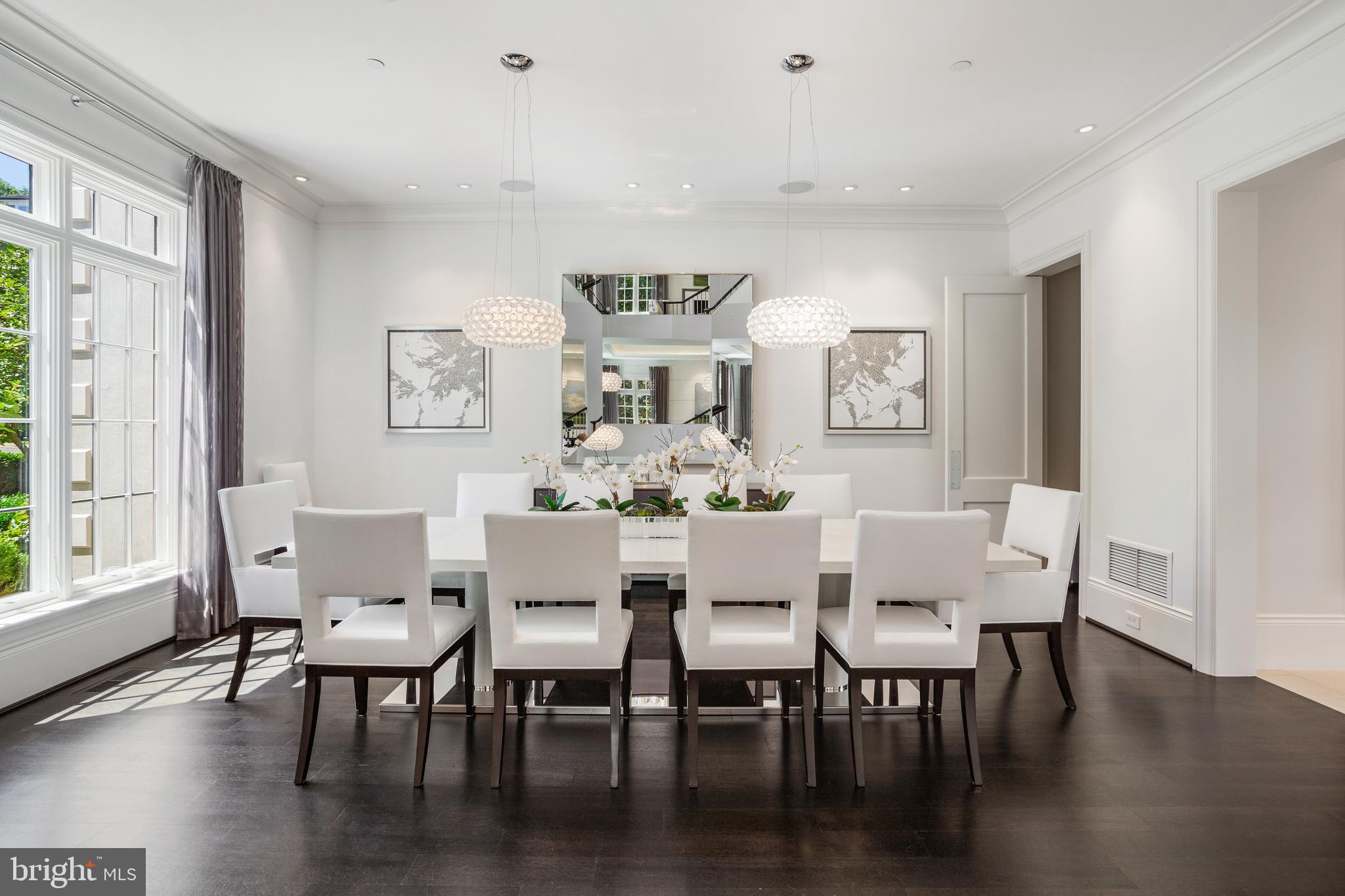2100 Dunmore Lane Washington, DC 20007 - Photo 4 of 38 Dining Room