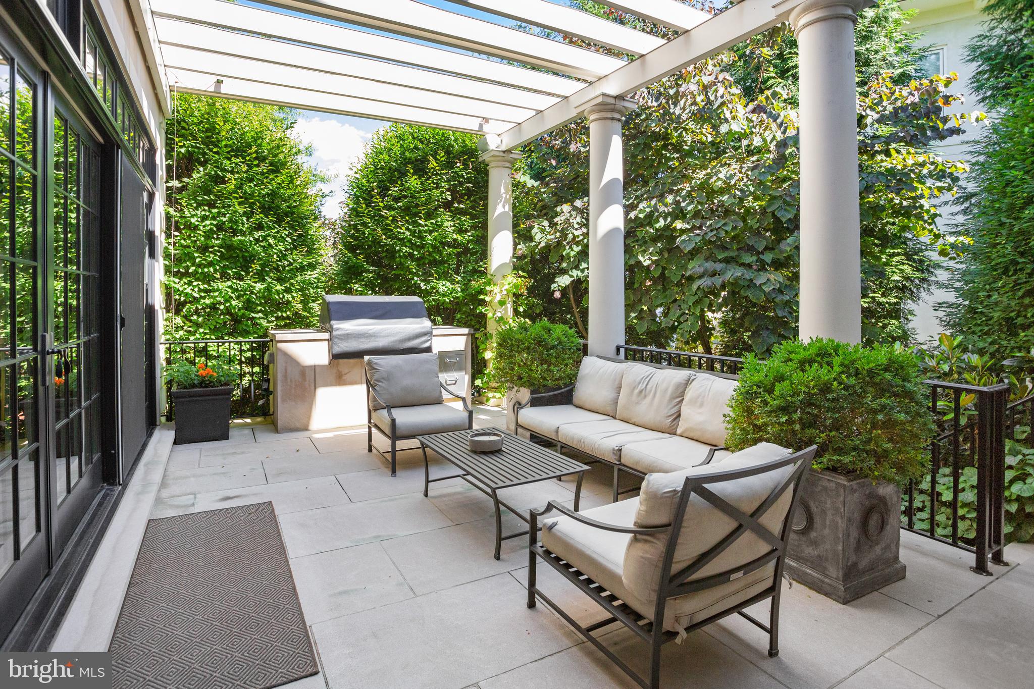 2100 Dunmore Lane Washington, DC 20007 - Photo 9 of 38 Terrace