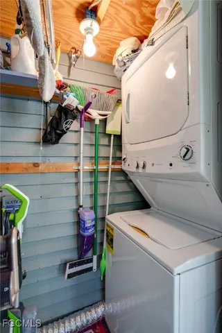 a view of a building with sitting space