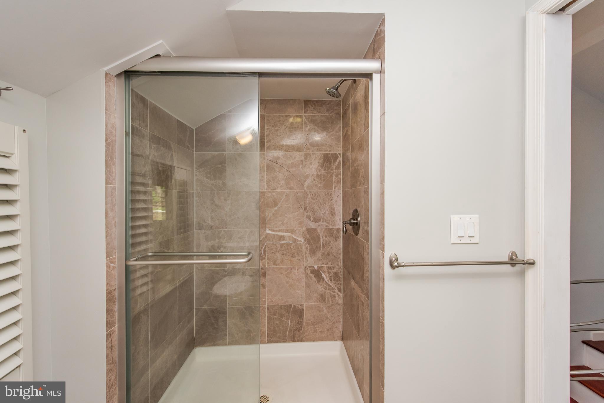 8659 Frederick Road Ellicott City, MD 21043 - Photo 16 of 19 Bathroom